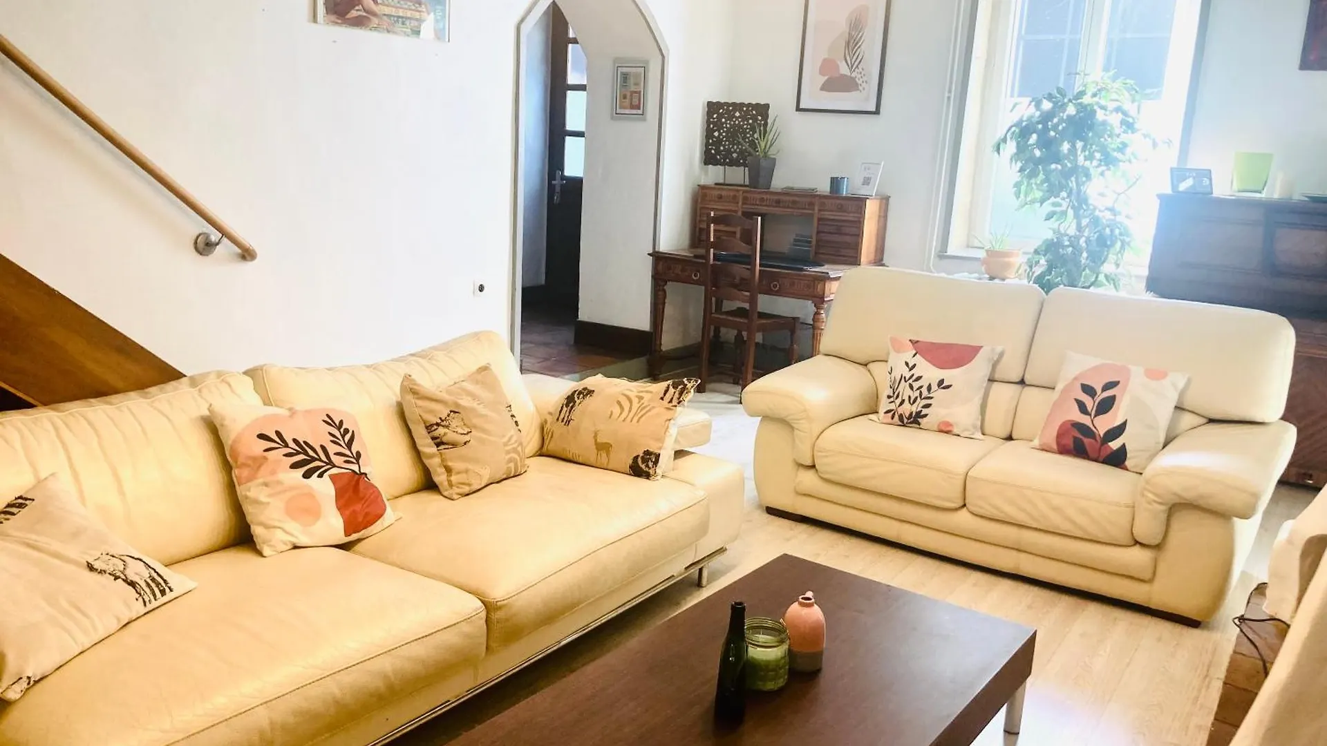 Charme Authentique A Corbas - Authentic Charm In Corbas - 120M2 Of Comfort-6 Personnes 0*,  فرنسا